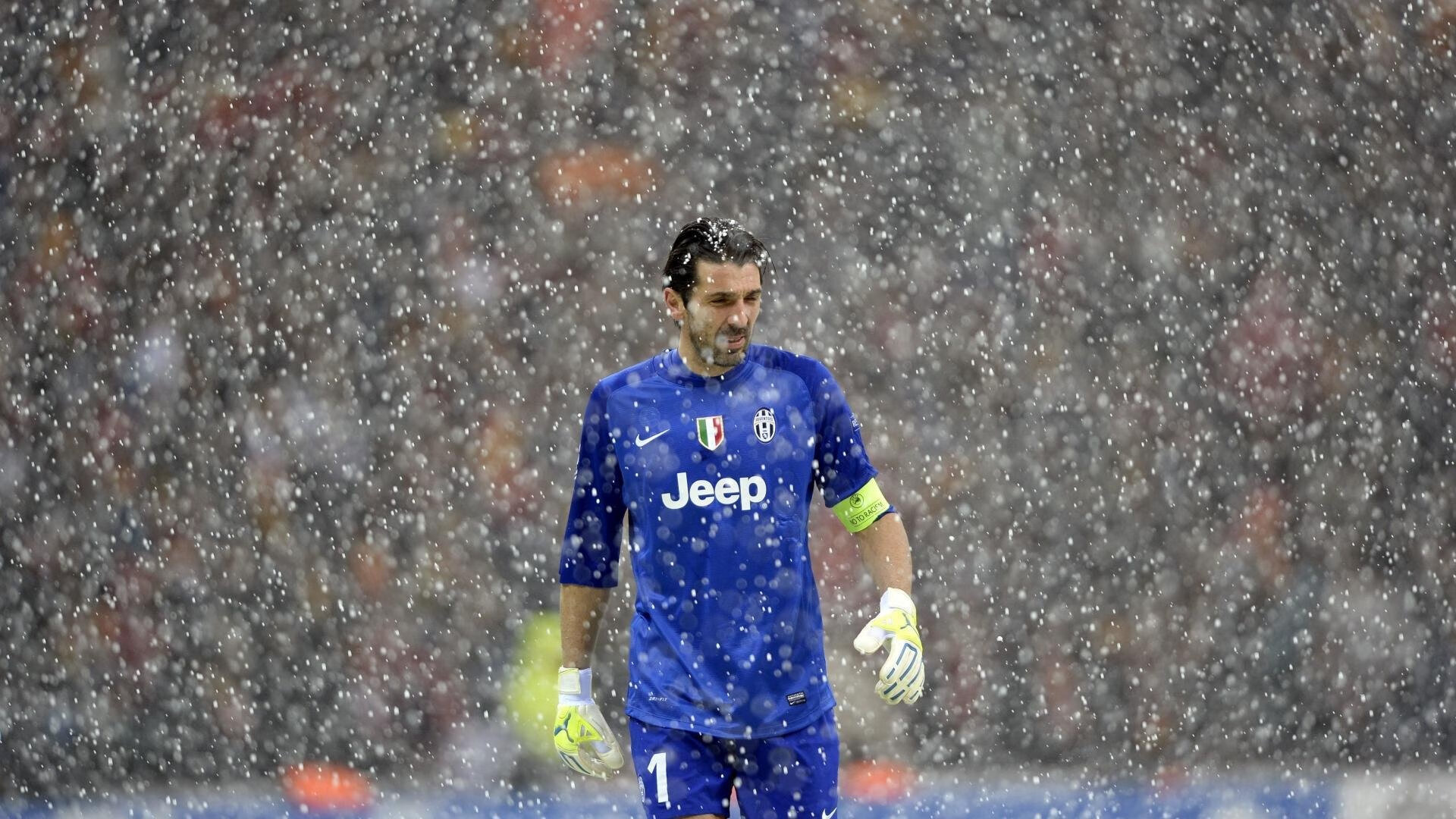 开云体育APP下载-罗德里戈独闯龙潭，皇马带走挪威之夜，一条金边撕裂整条防线