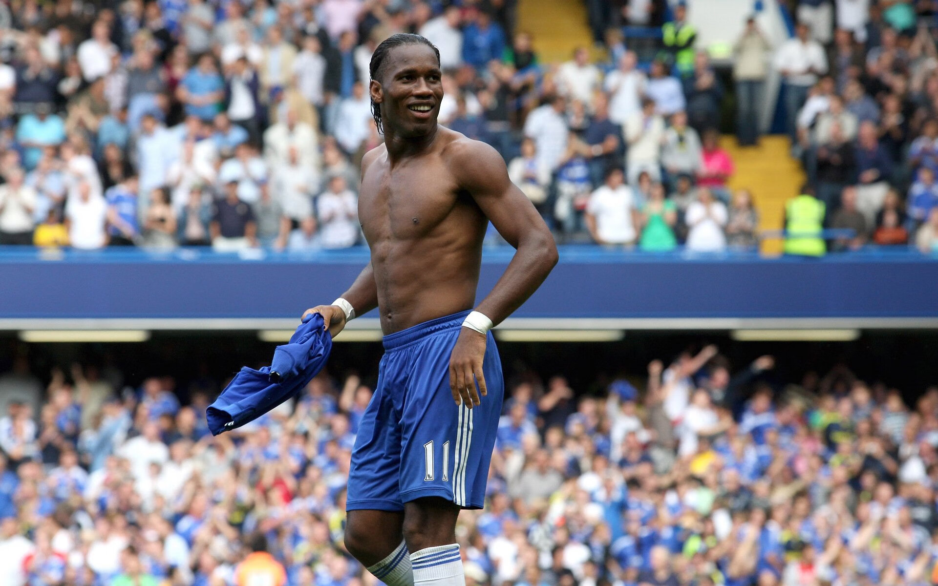 圣徒与魔鬼，都在今夜加冕—论保罗如何用一粒点球与一次滑跪，主宰了欧洲之巅的明暗两极